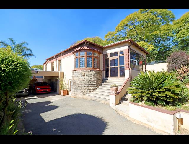 4 BEDROOM HOUSE FOR SALE IN KENSINGTON